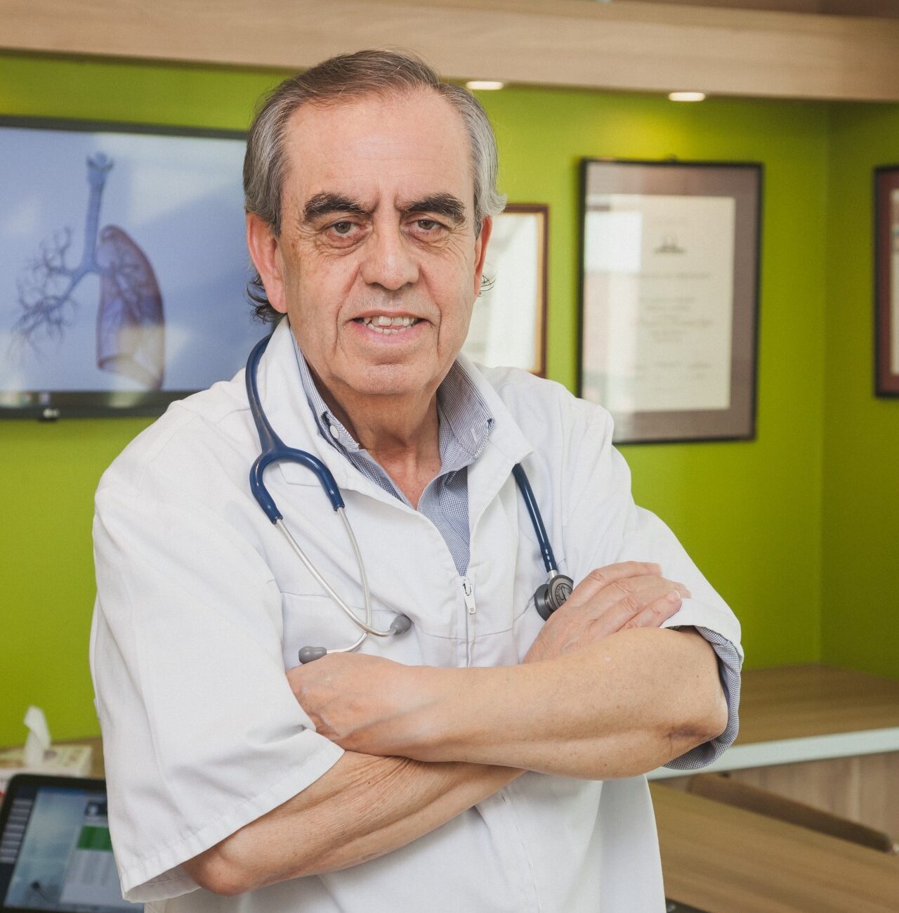 Dr. Francisco Fernández Rojas pediatra y broncopulmonar infantil